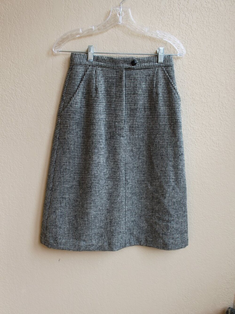 Vintage 60's Gordon Philadelphia Eddie Bauer Gray Tweed A-line Skirt 25" waist